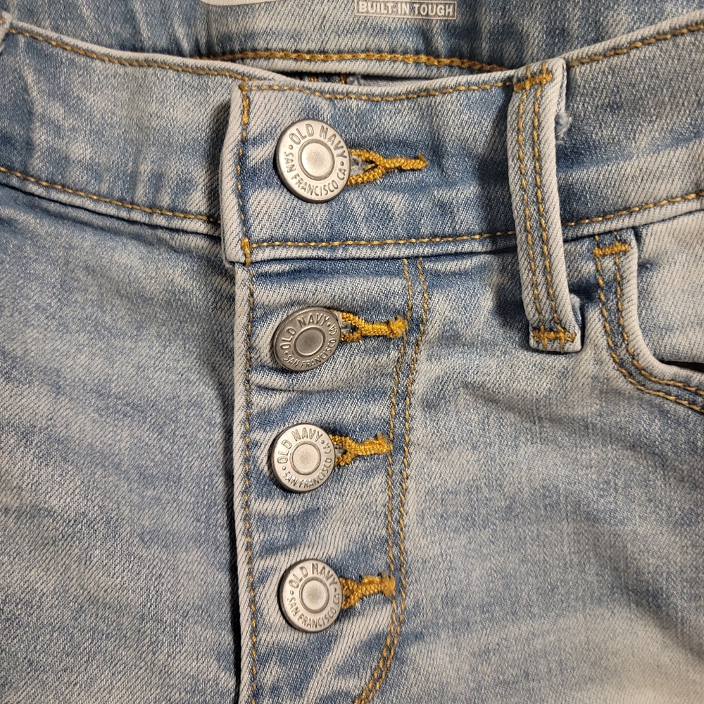 Old Navy High waist skinny jeans.